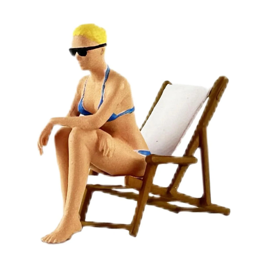 1/64 Resin Hand Painted Lounge Chair Model Z4189