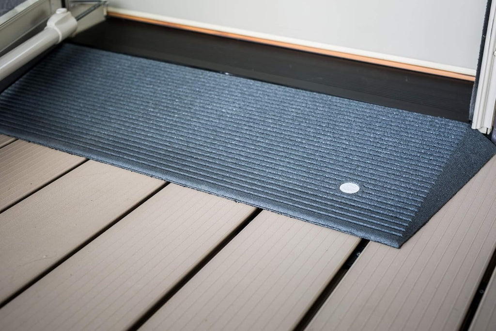 Rubber Angled Entry Mat, Grey, 1.5 Inch Rise B919