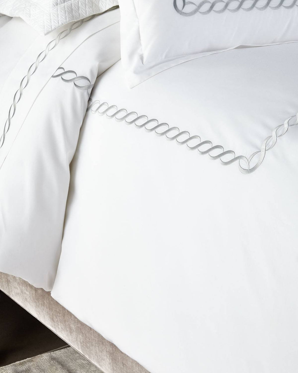 White Full-Queen Duvet Cover X641284