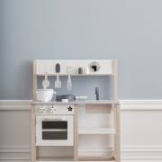 Natural/White Kitchen E8152