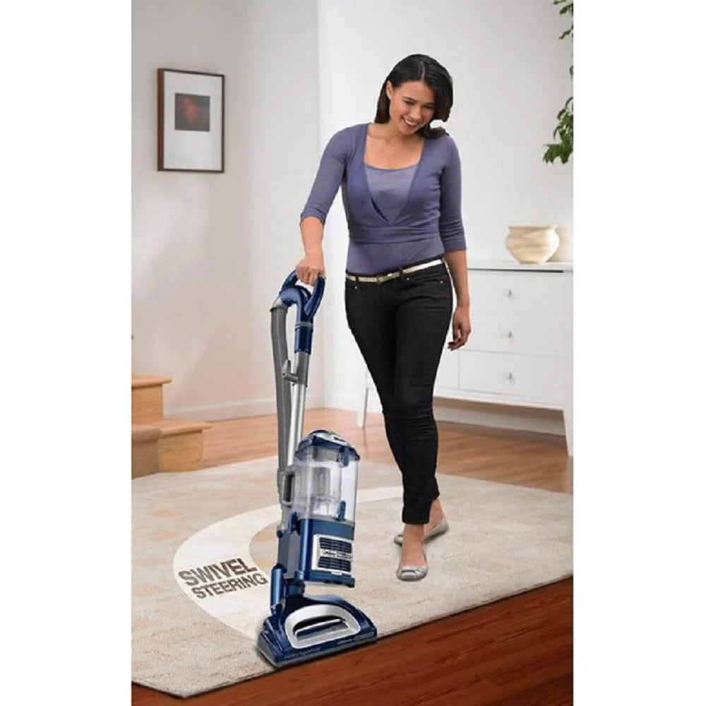 Bagless Upright Vacuum Cleaner N767
