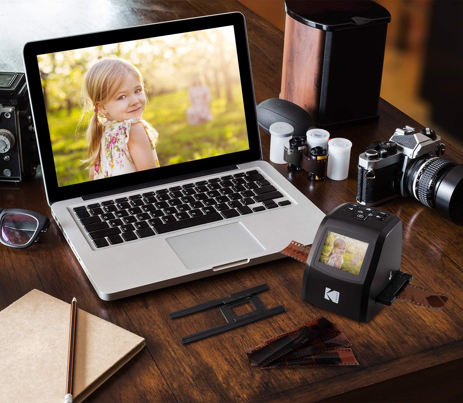 Mini Digital Film & Slide Scanner with 2.4 LCD Screen M3400
