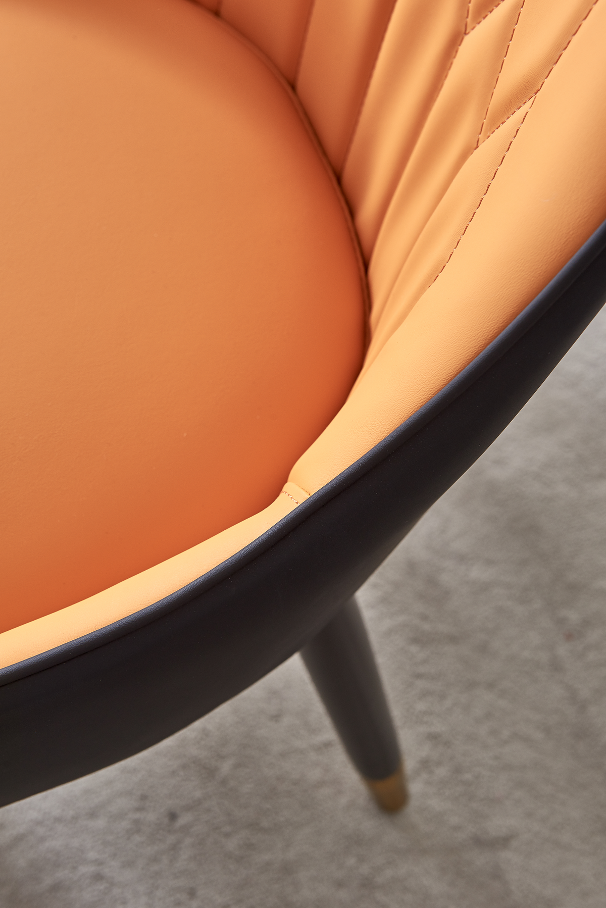 Set of 2 Leather Dining Chairs with Black Plastic Tube Plug-Orange F430